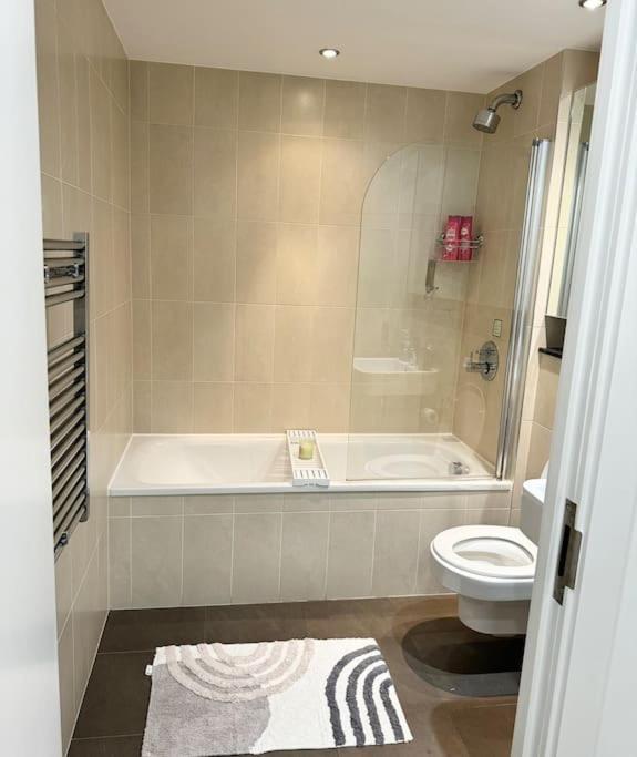 Mediacity Studio Apartment Salford-Quays Манчестър Екстериор снимка